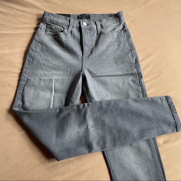Banana Republic Factory Curvy High-Rise Skinny Jean - Washed Out Gray, Sz 2 / 26 - Picture 5 of 12